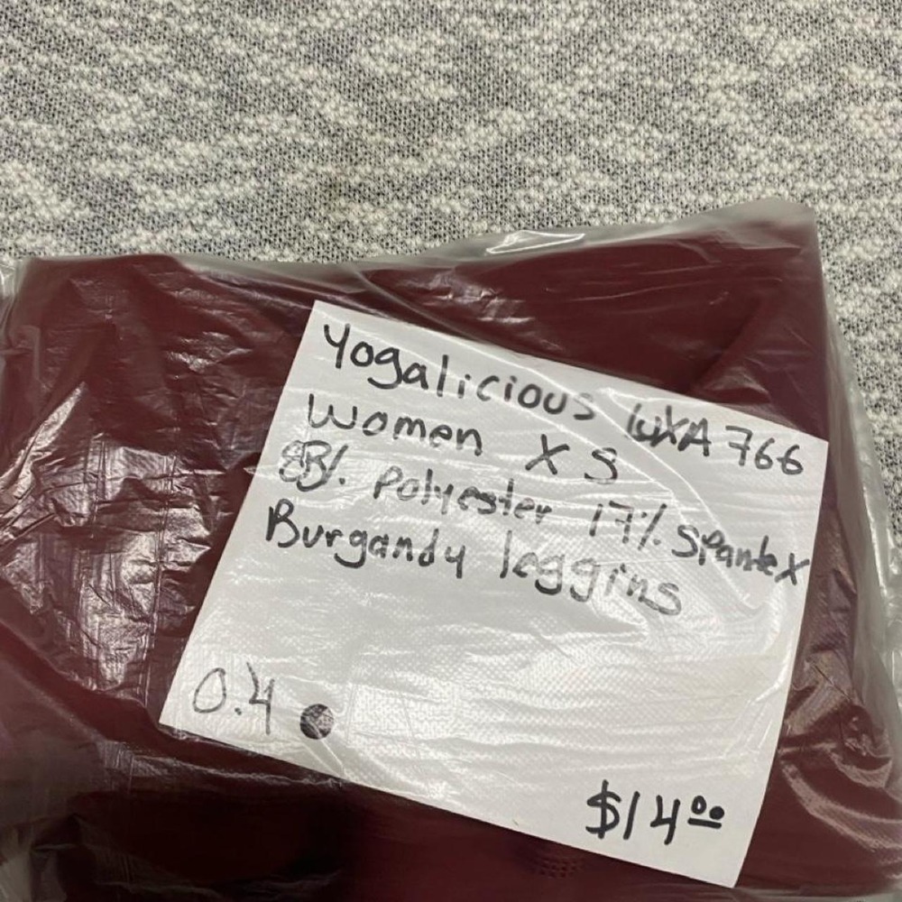Yogalicious Lux burgundy polyester & spandex leggings size XS. SKU-A766 - Picture 8 of 8